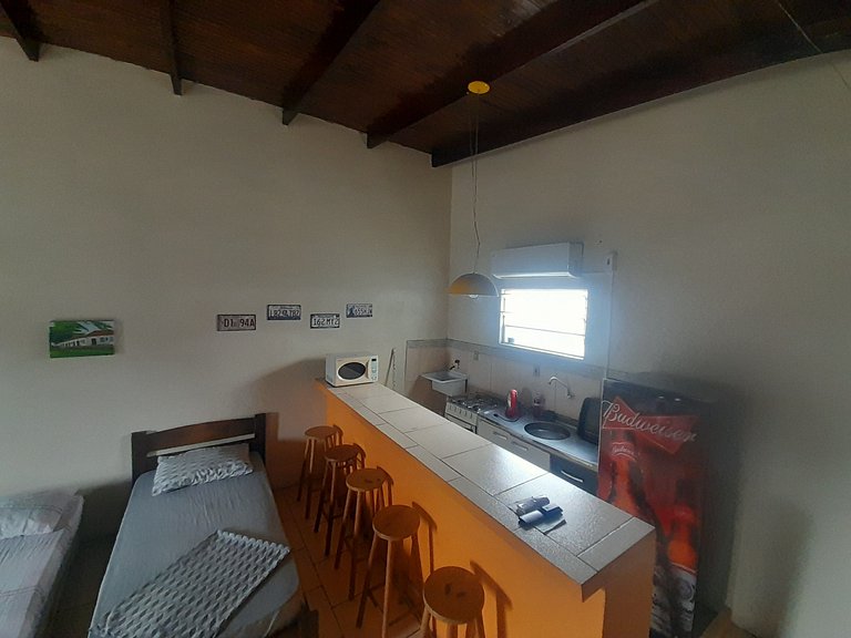 QUITINETE ECONOMICO com garagem CENTRAL