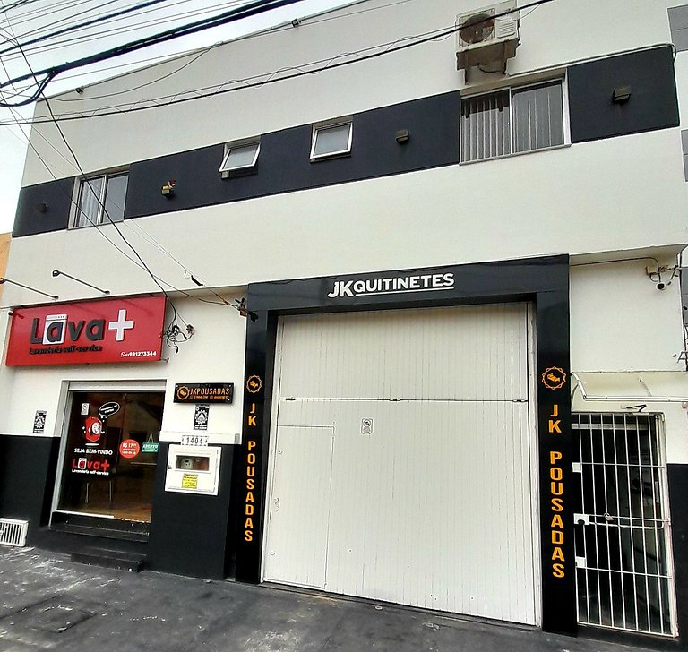 QUITINETE EXECUTIVO com garagem CENTRAL