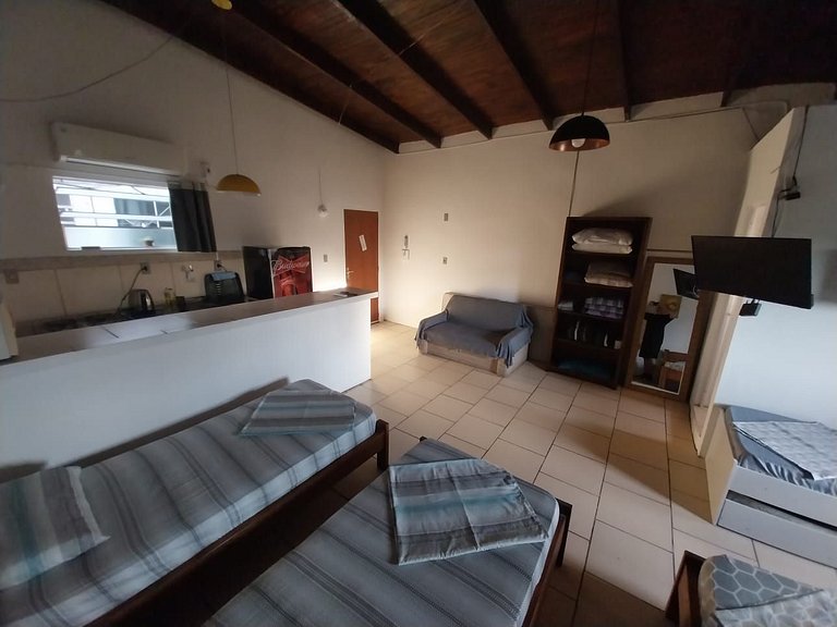 QUITINETE ECONOMICO com garagem CENTRAL