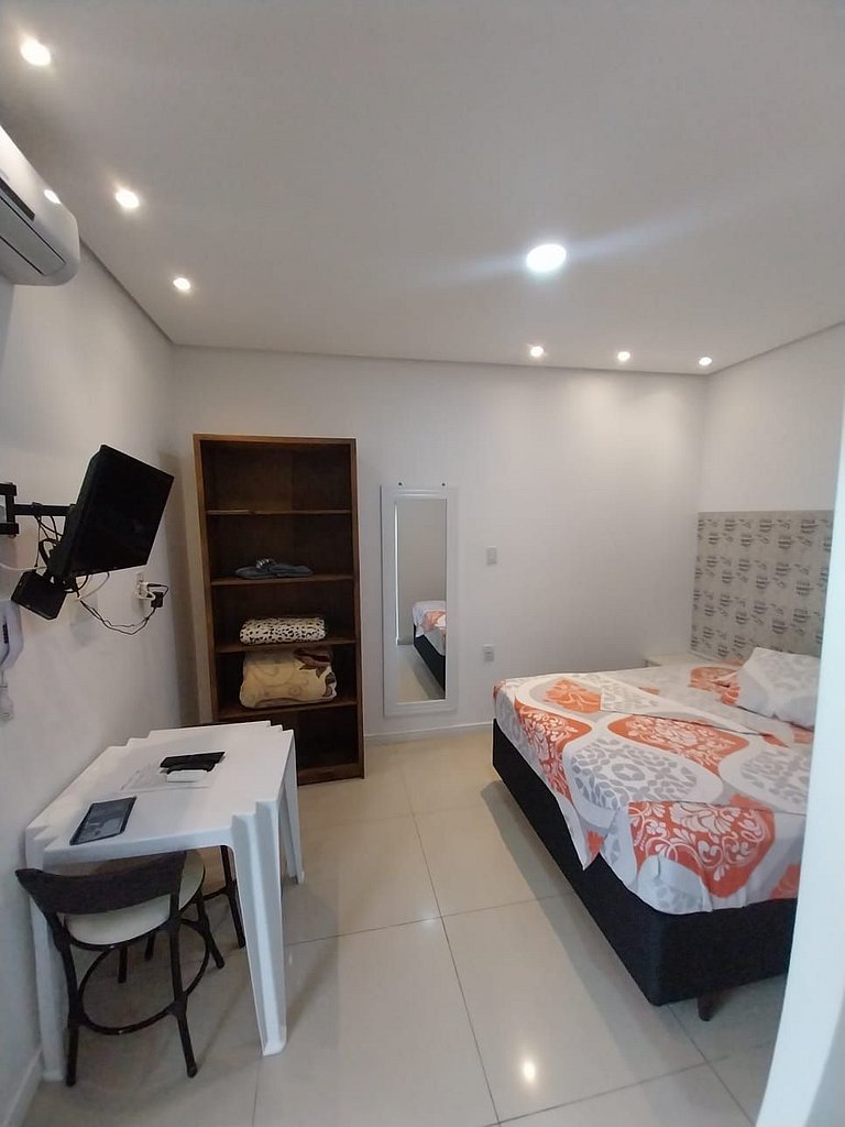 QUITINETE EXECUTIVO com garagem CENTRAL