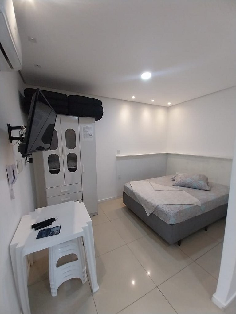 QUITINETE EXECUTIVO com garagem CENTRAL